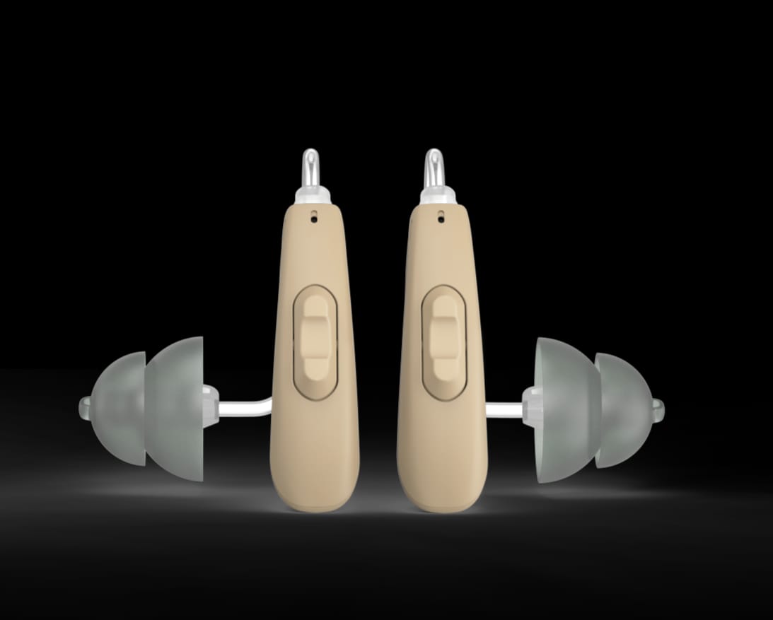 eEAR BTE-RIC-E6 est une aide auditive rechargeable Receiver-In-Canal (RIC), équipée d'un algorithme d'aide auditive avancé.